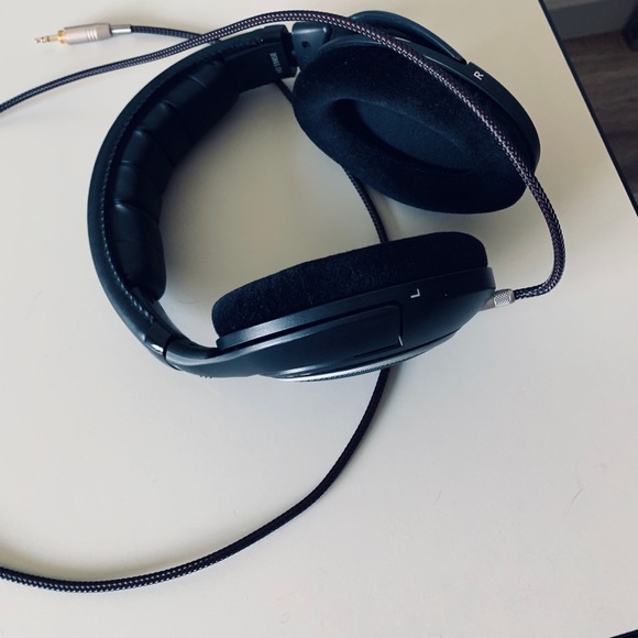 Sennheiser HD 598 Headphones - Picture 3 of 7